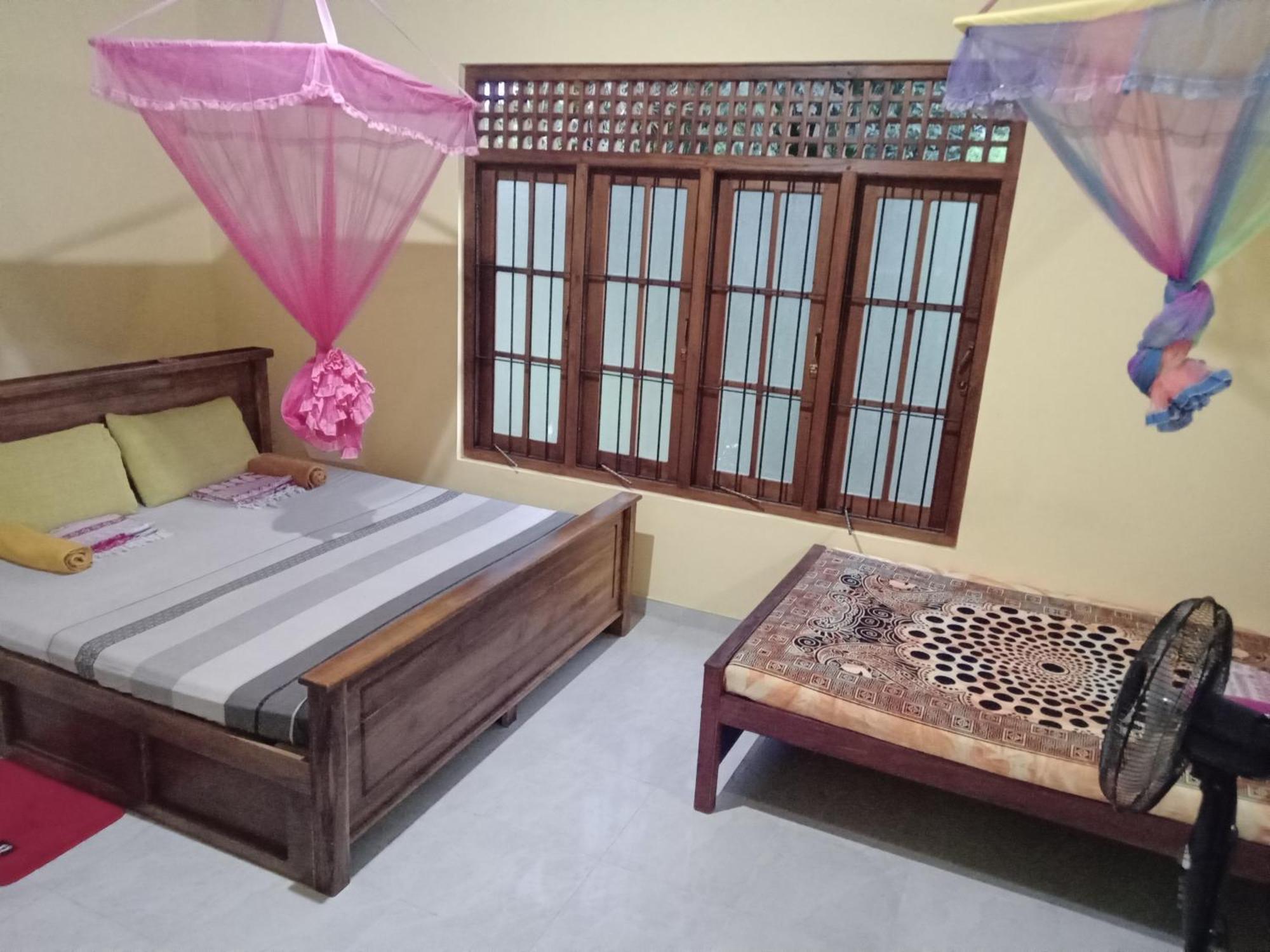 Jungle Village Homestay Pinnawala  Værelse billede